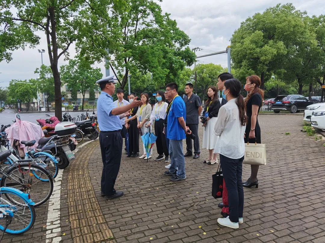 金匮街道交通新动态，改善与创新引领城市前行